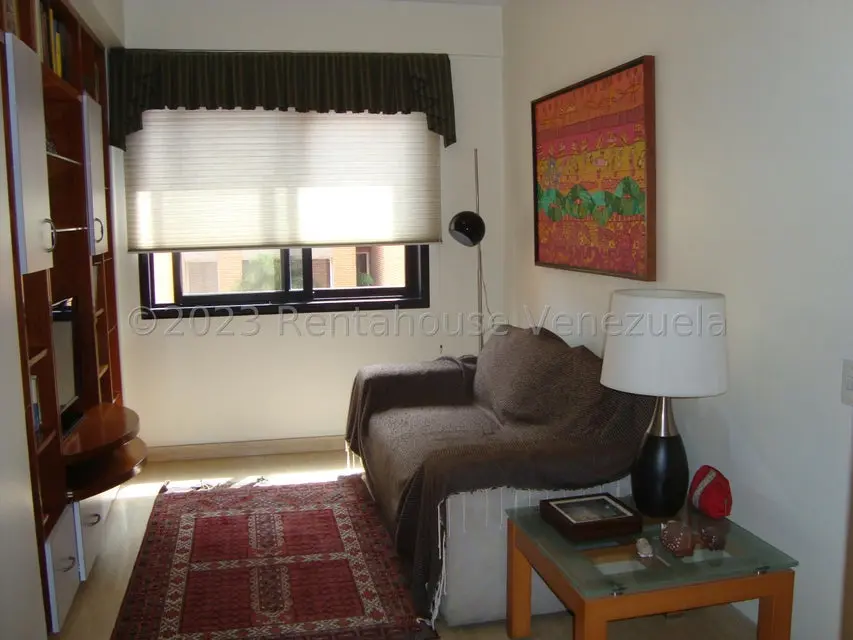 Apartamento (1 Nivel) en Alquiler en Campo Alegre, Distrito Metropolitano - 10