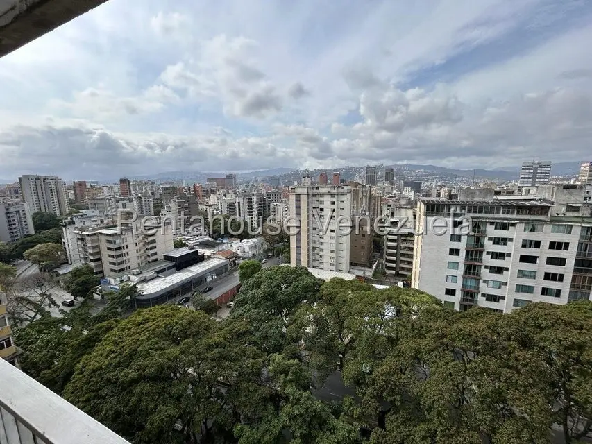 Apartamento (1 Nivel) en Venta en La Florida, Distrito Metropolitano - 11