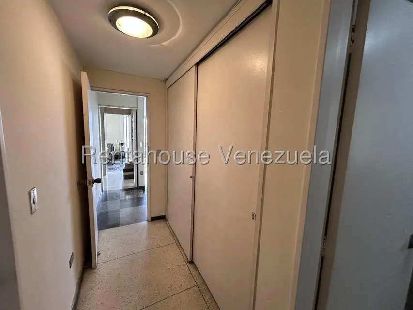 Apartamento (1 Nivel) en Venta en La Florida, Distrito Metropolitano - 20