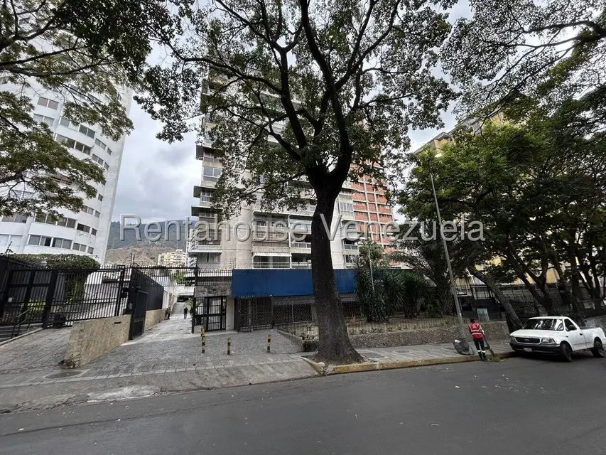 Apartamento (1 Nivel) en Venta en La Florida, Distrito Metropolitano - 42