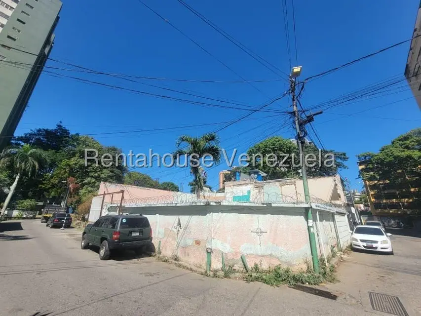 Terreno (Comercial) en Venta en El Paraiso, Distrito Metropolitano - 12