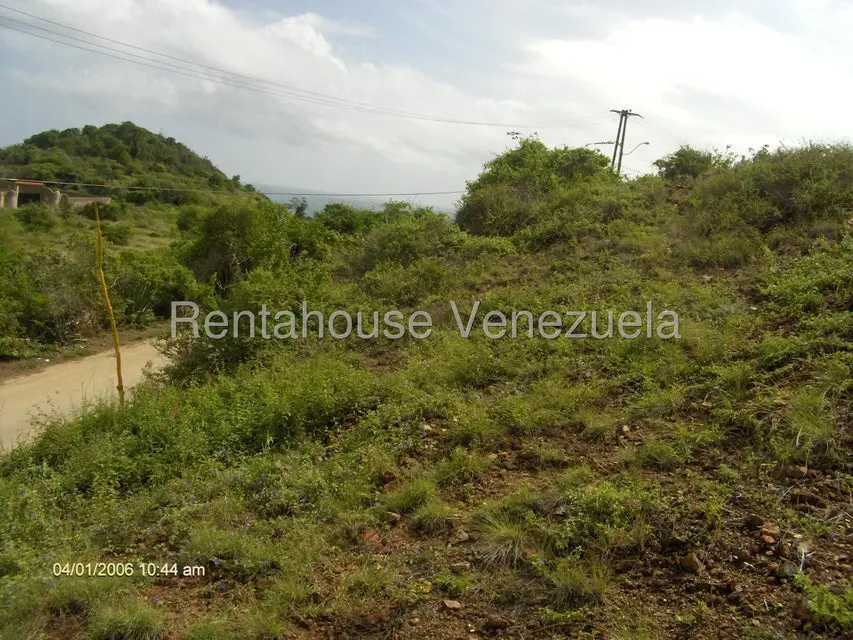 Terreno (Residencial) en Venta en El Cardon, Nueva Esparta - 2