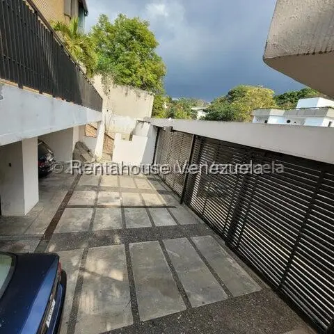 Anexo (Multiples Niveles) en Alquiler en Cumbres de Curumo, Distrito Metropolitano - 9