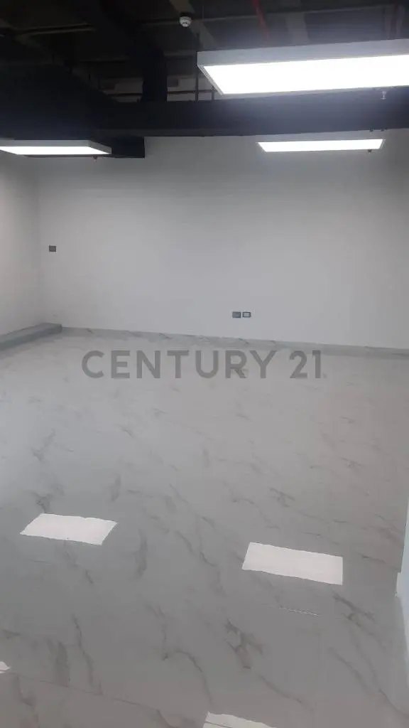 Oficina Elite a estrenar, Torre Luxor Las Mercedes. — 8