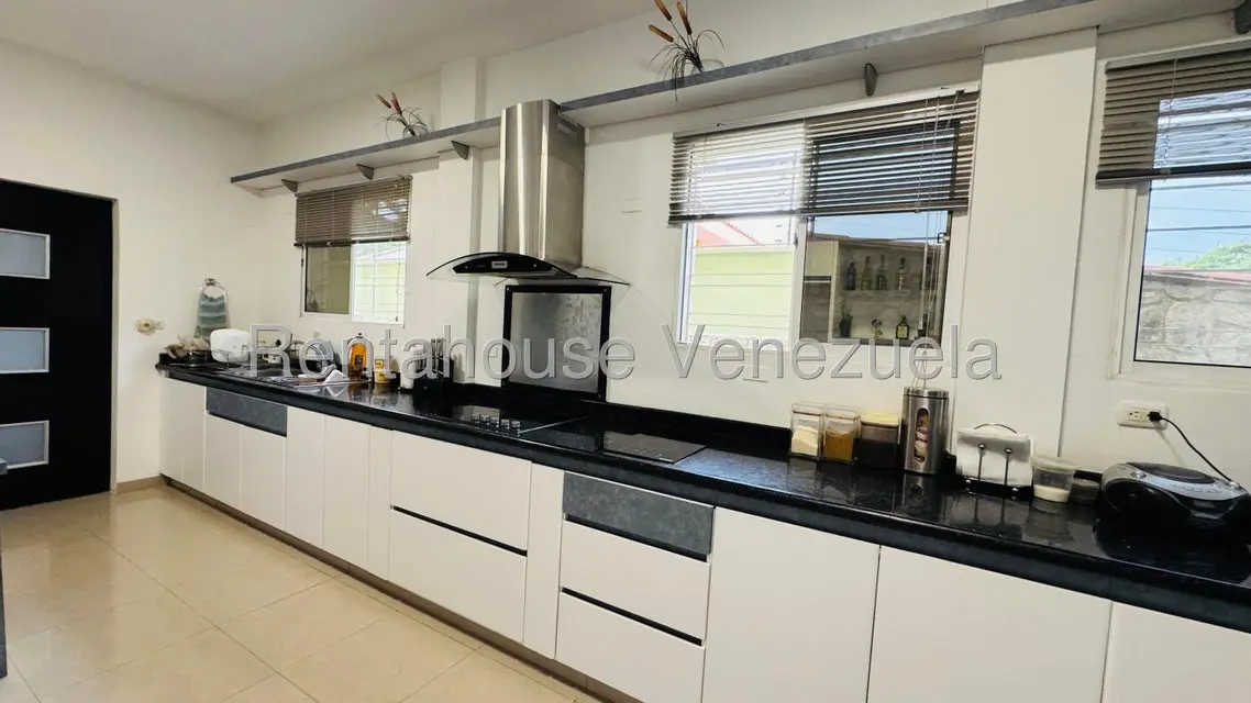 Casa (Multipes Niveles) en Venta en El Castaño (Zona Privada), Aragua - 7