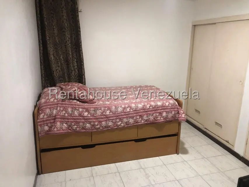 Apartamento (1 Nivel) en Alquiler en Santa Ines, Distrito Metropolitano - 12