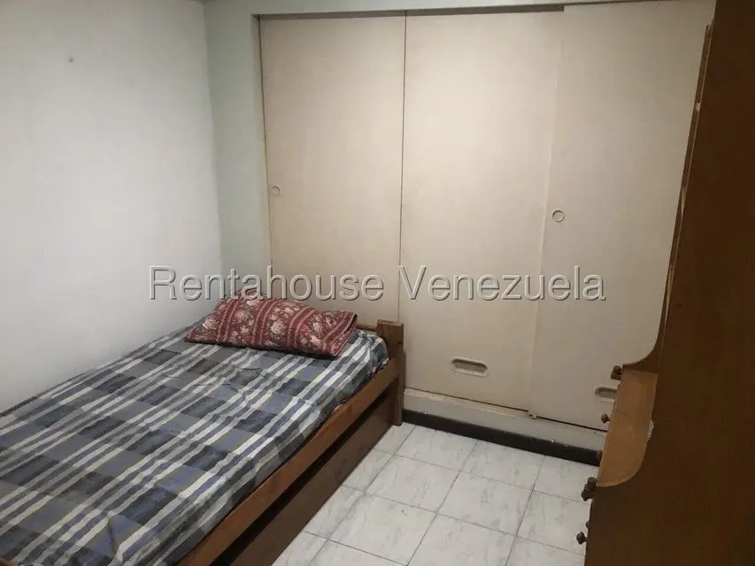 Apartamento (1 Nivel) en Alquiler en Santa Ines, Distrito Metropolitano - 13