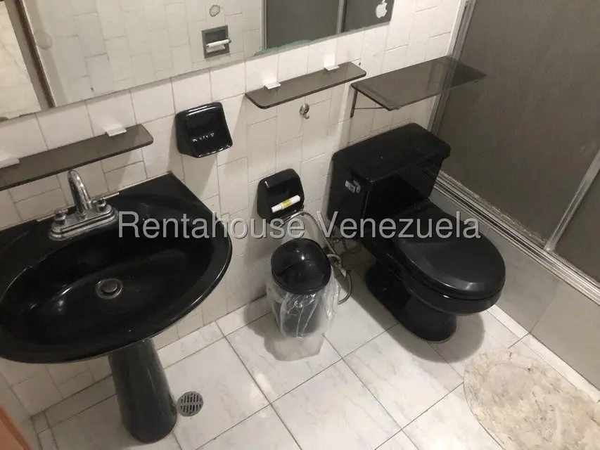 Apartamento (1 Nivel) en Alquiler en Santa Ines, Distrito Metropolitano - 14