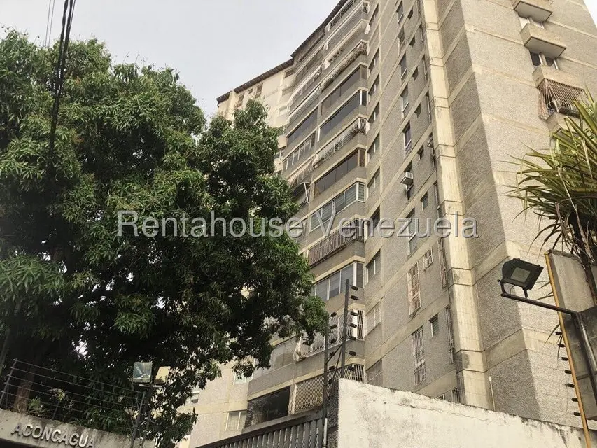 Apartamento (1 Nivel) en Alquiler en Santa Ines, Distrito Metropolitano - 15