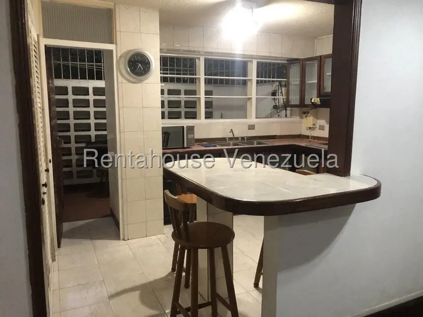 Apartamento (1 Nivel) en Alquiler en Santa Ines, Distrito Metropolitano - 5