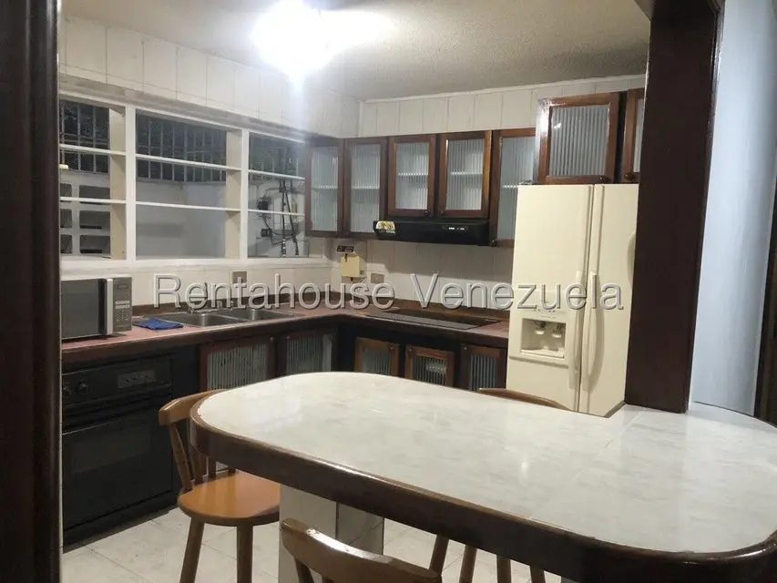 Apartamento (1 Nivel) en Alquiler en Santa Ines, Distrito Metropolitano - 6
