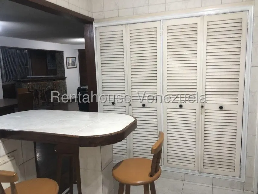 Apartamento (1 Nivel) en Alquiler en Santa Ines, Distrito Metropolitano - 9