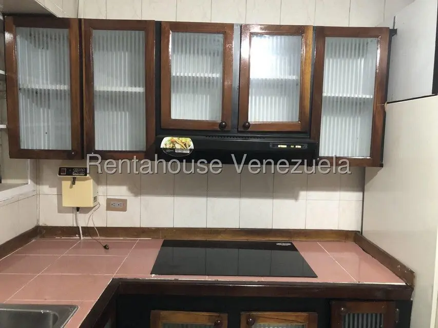 Apartamento (1 Nivel) en Alquiler en Santa Ines, Distrito Metropolitano - 10