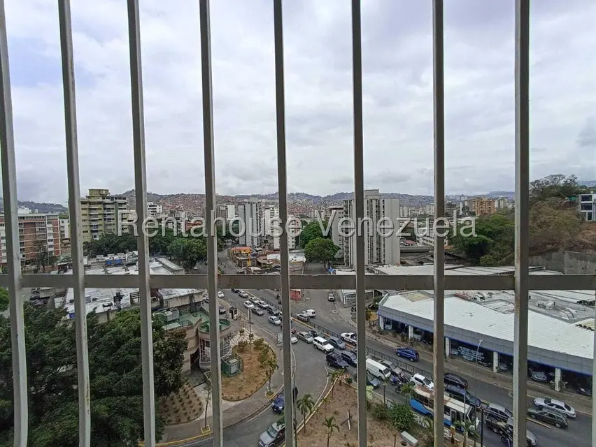 Apartamento (1 Nivel) en Alquiler en El Marques, Distrito Metropolitano - 13