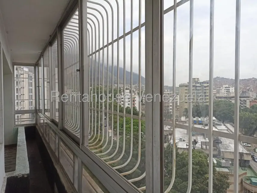 Apartamento (1 Nivel) en Alquiler en El Marques, Distrito Metropolitano - 14