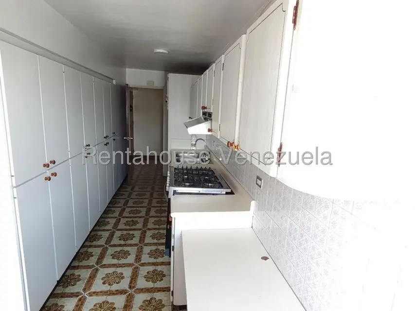 Apartamento (1 Nivel) en Alquiler en El Marques, Distrito Metropolitano - 18