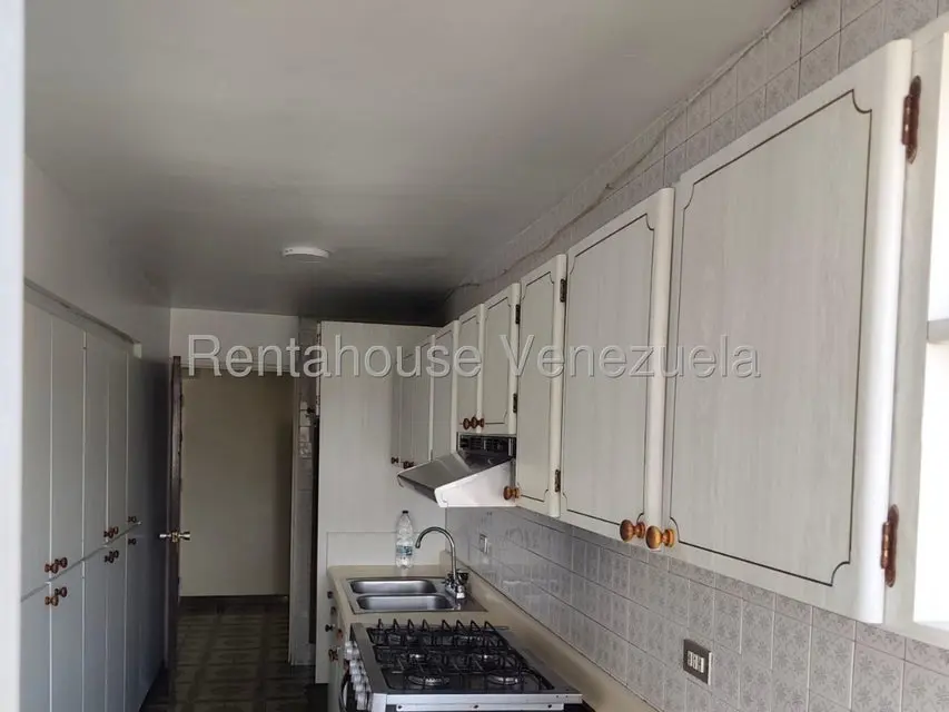 Apartamento (1 Nivel) en Alquiler en El Marques, Distrito Metropolitano - 19