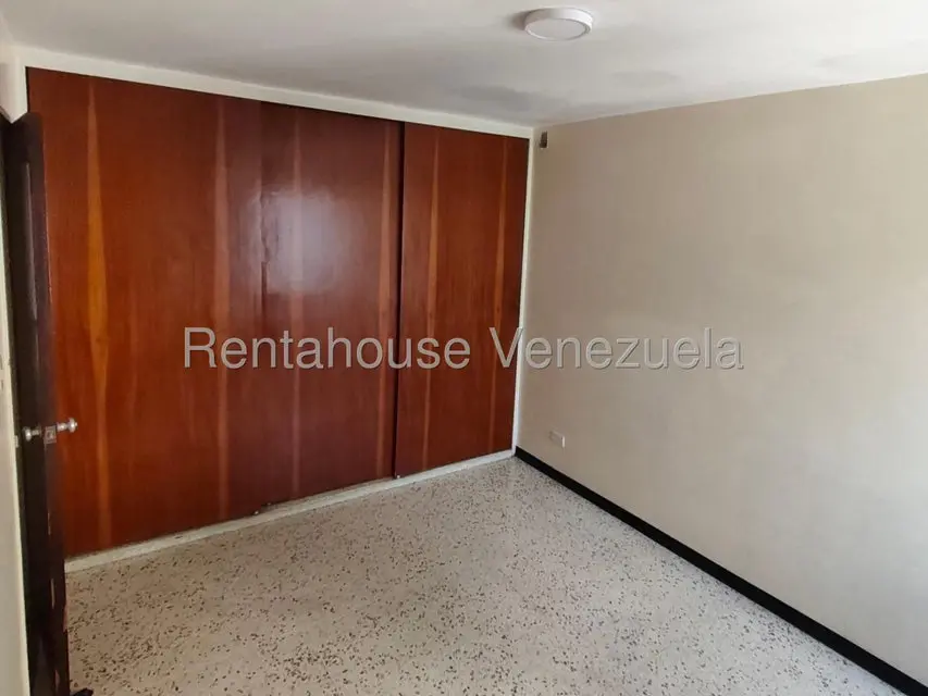 Apartamento (1 Nivel) en Alquiler en El Marques, Distrito Metropolitano - 22