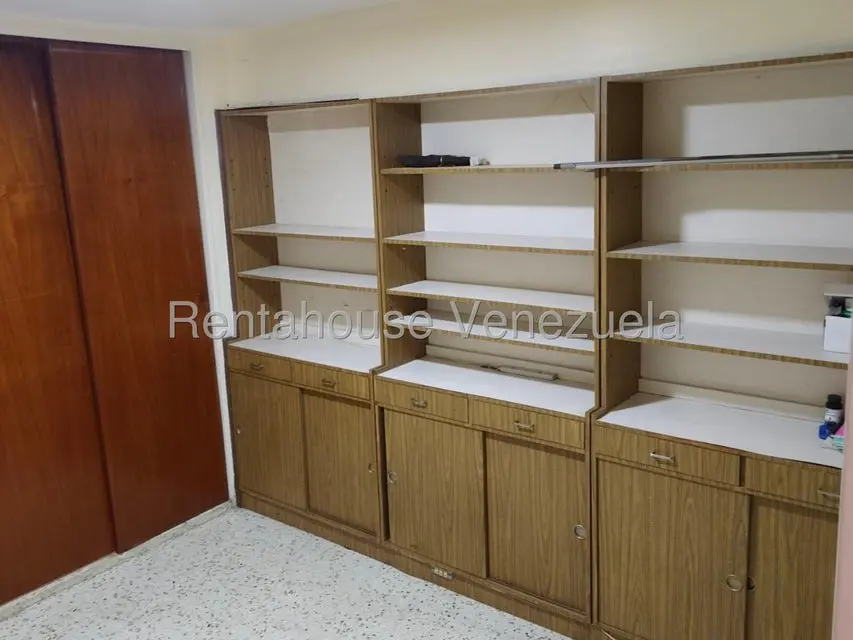 Apartamento (1 Nivel) en Alquiler en El Marques, Distrito Metropolitano - 26