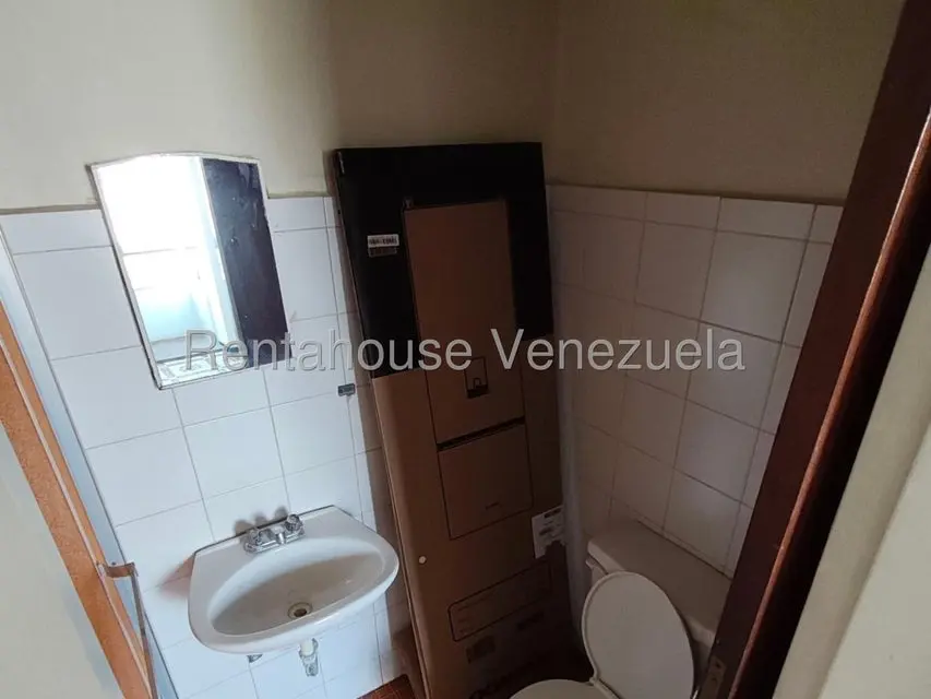 Apartamento (1 Nivel) en Alquiler en El Marques, Distrito Metropolitano - 33