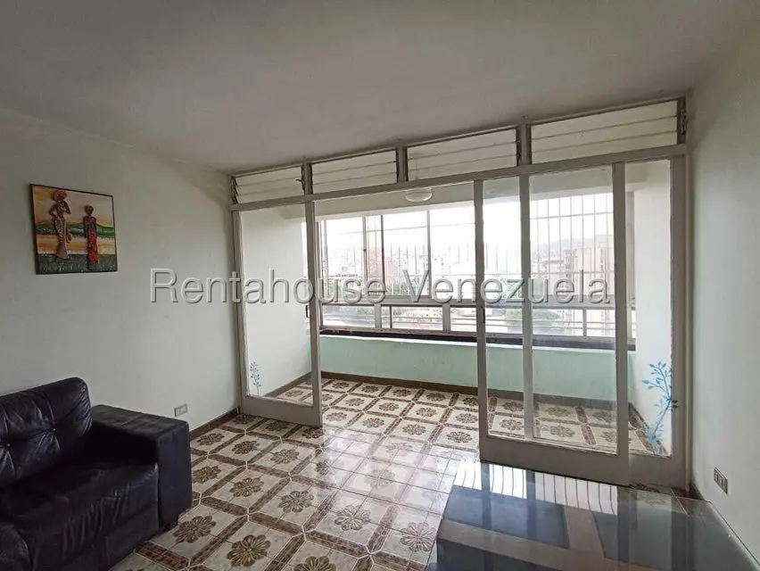 Apartamento (1 Nivel) en Alquiler en El Marques, Distrito Metropolitano - 9