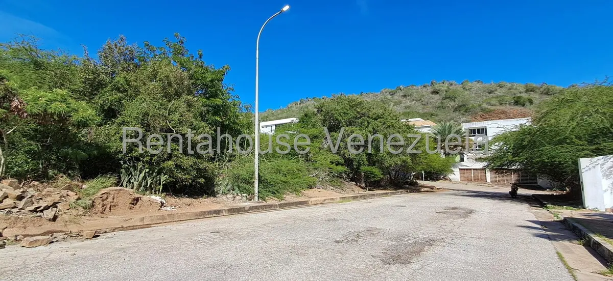 Terreno (Residencial) en Venta en Pampatar, Nueva Esparta - 2