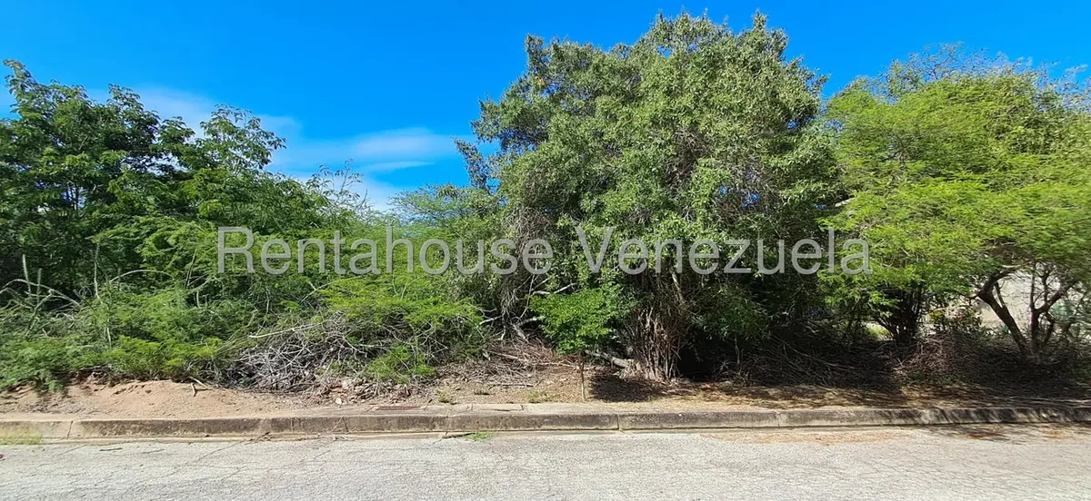 Terreno (Residencial) en Venta en Pampatar, Nueva Esparta - 4