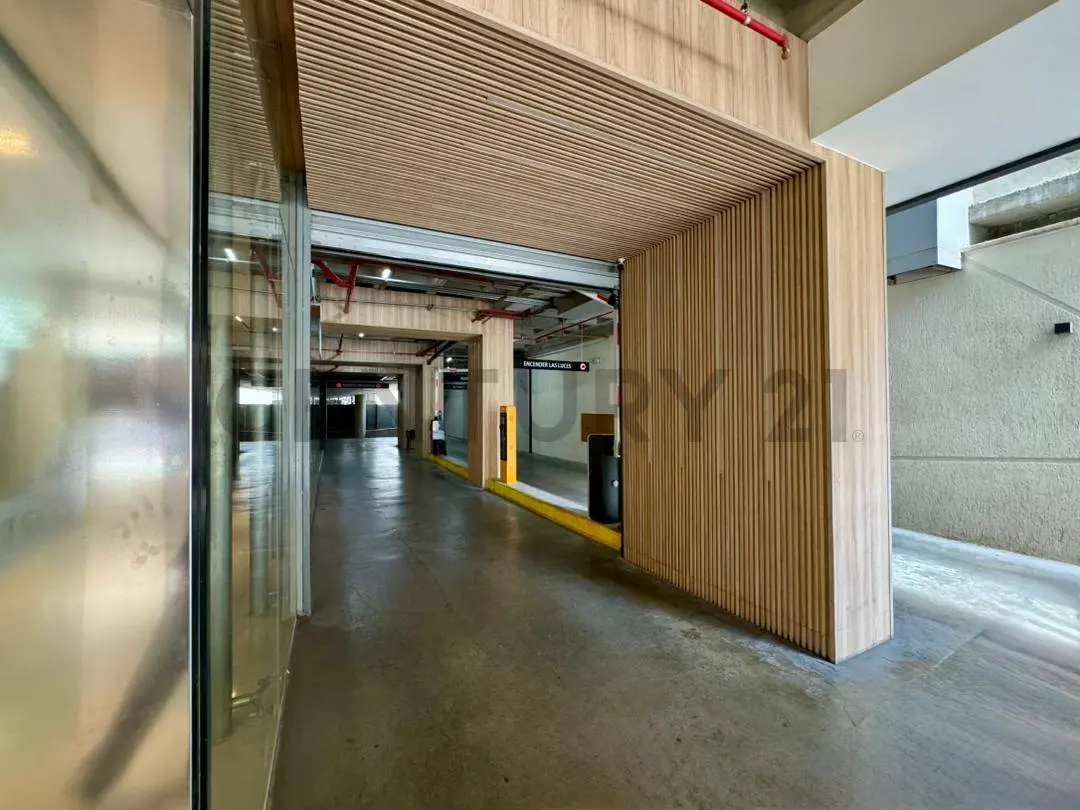 Oficina disponible en venta o alquiler — 3