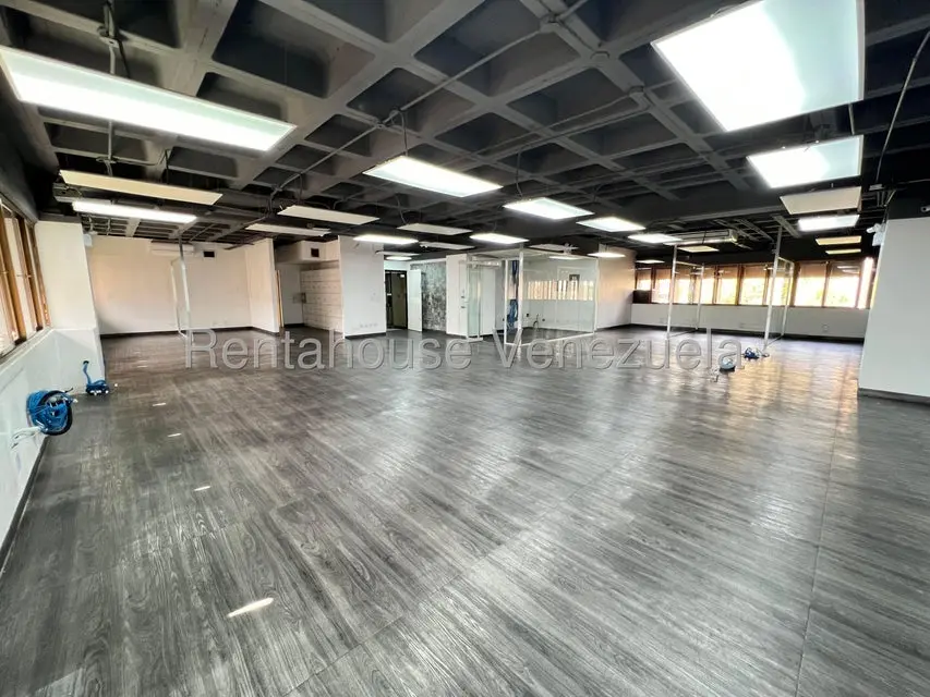 Comercial (Oficina) en Alquiler en La California Norte, Distrito Metropolitano - 2