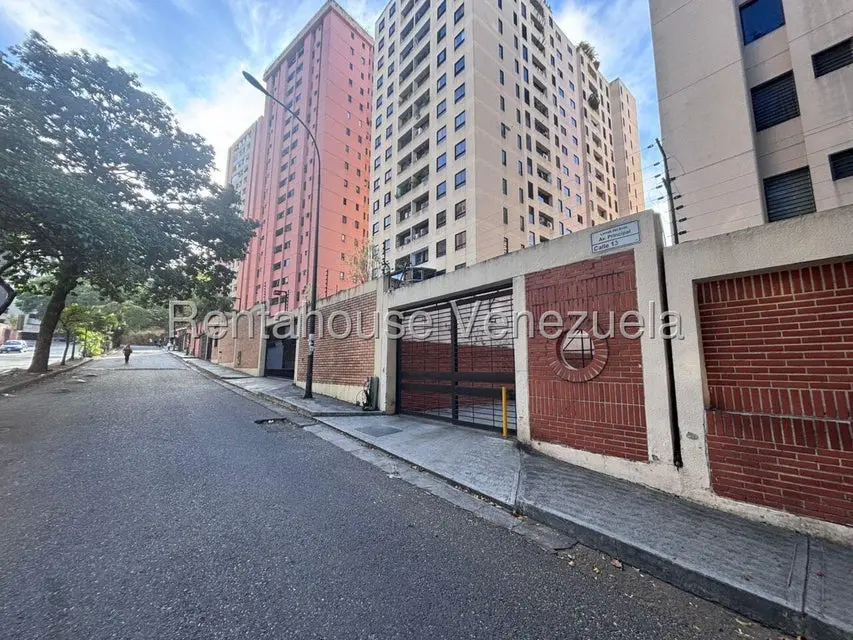 Apartamento (1 Nivel) en Venta en Lomas del Avila, Distrito Metropolitano - 34