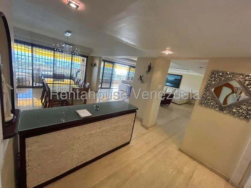 Apartamento (1 Nivel) en Alquiler en Altamira, Distrito Metropolitano - 3