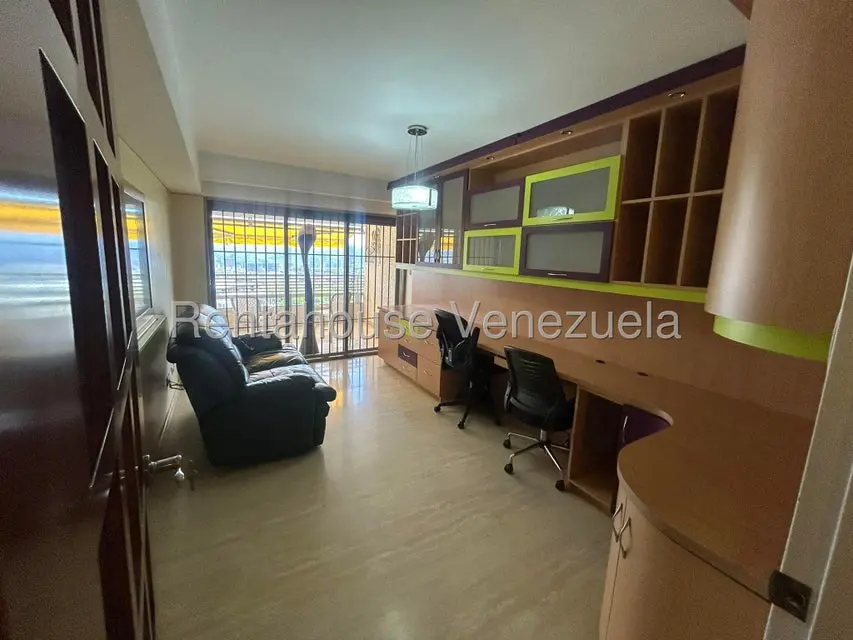 Apartamento (1 Nivel) en Alquiler en Altamira, Distrito Metropolitano - 24
