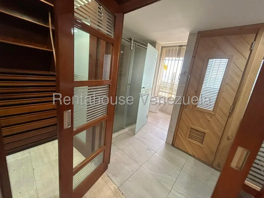 Apartamento (1 Nivel) en Alquiler en Altamira, Distrito Metropolitano - 28