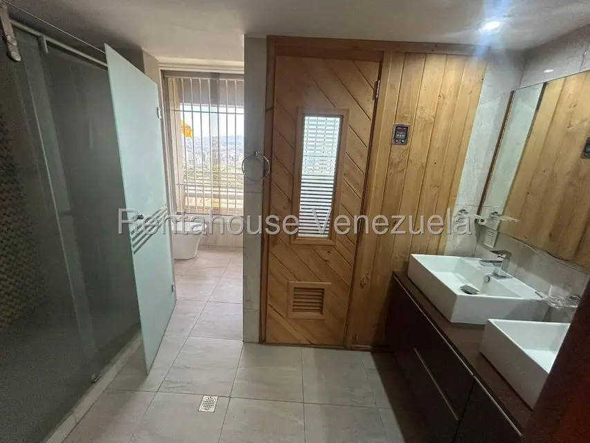Apartamento (1 Nivel) en Alquiler en Altamira, Distrito Metropolitano - 29
