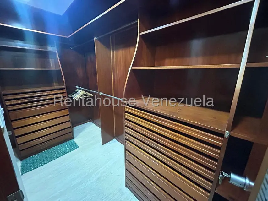 Apartamento (1 Nivel) en Alquiler en Altamira, Distrito Metropolitano - 30