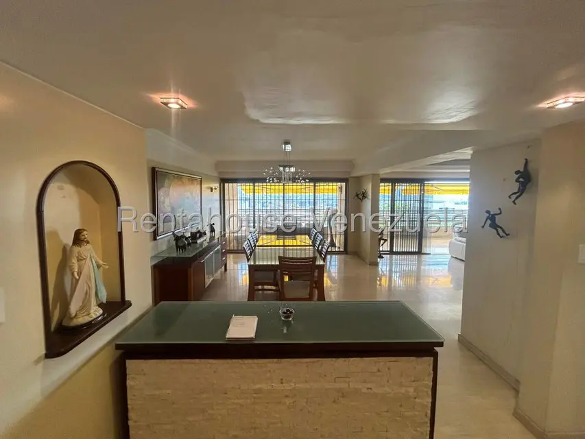 Apartamento (1 Nivel) en Alquiler en Altamira, Distrito Metropolitano - 4