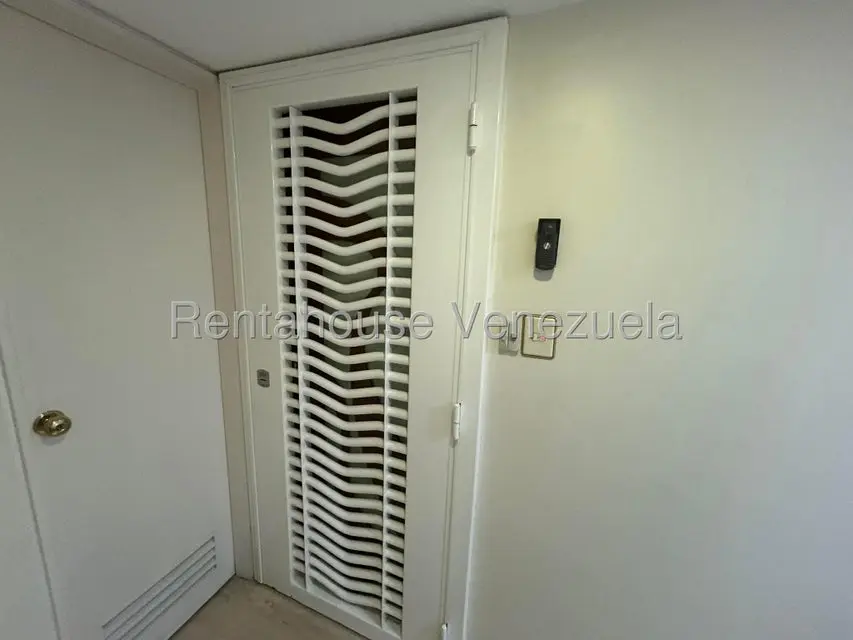 Apartamento (1 Nivel) en Alquiler en Altamira, Distrito Metropolitano - 41