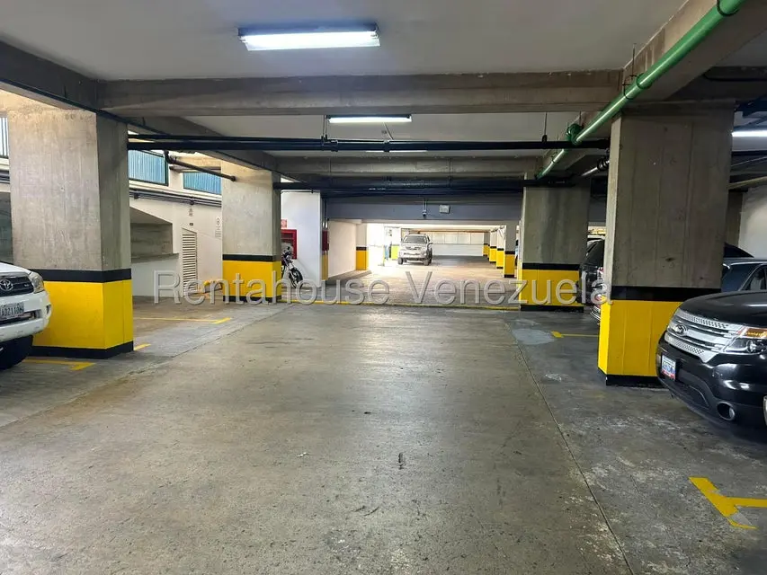 Apartamento (1 Nivel) en Alquiler en Altamira, Distrito Metropolitano - 45