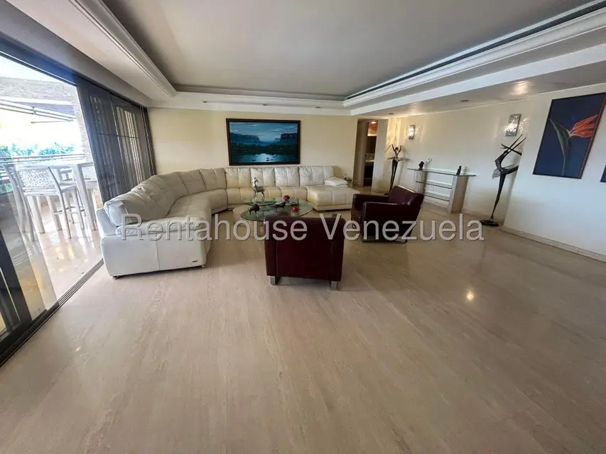 Apartamento (1 Nivel) en Alquiler en Altamira, Distrito Metropolitano - 10