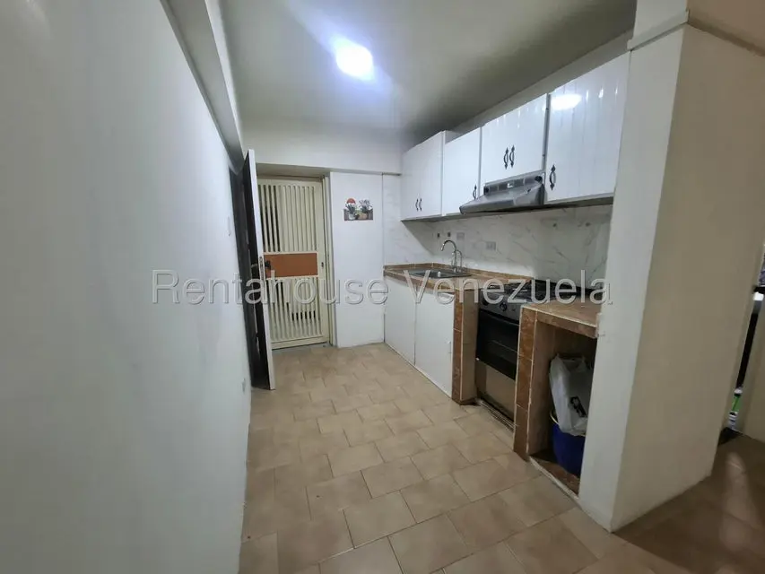 Apartamento (1 Nivel) en Alquiler en Parroquia La Candelaria, Distrito Metropolitano - 6