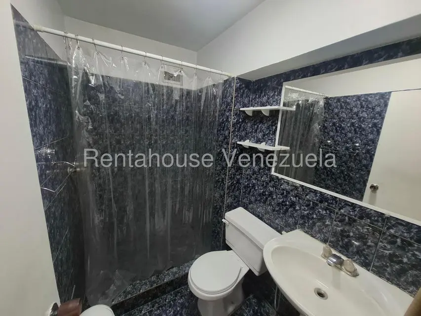 Apartamento (1 Nivel) en Alquiler en Parroquia La Candelaria, Distrito Metropolitano - 10