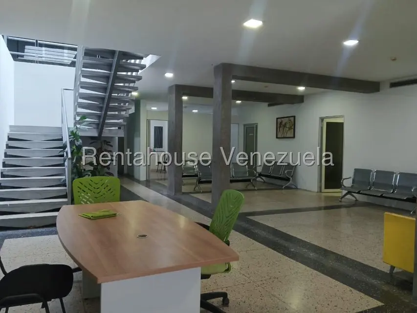 Comercial (Edificio) en Venta en Belloso, Zulia - 2