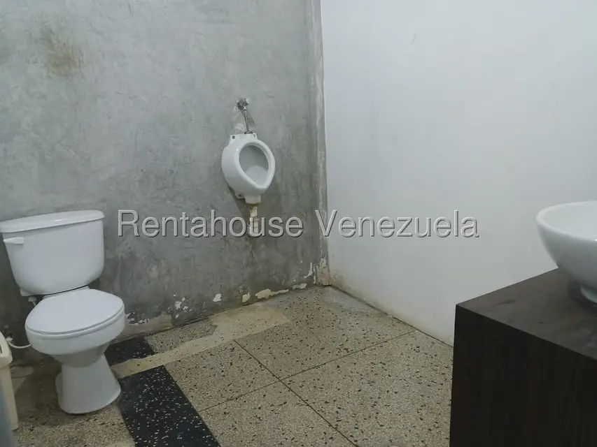 Comercial (Edificio) en Venta en Belloso, Zulia - 14