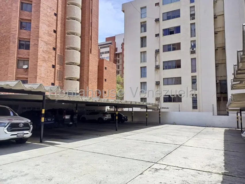 Apartamento (1 Nivel) en Venta en La Lago, Zulia - 48