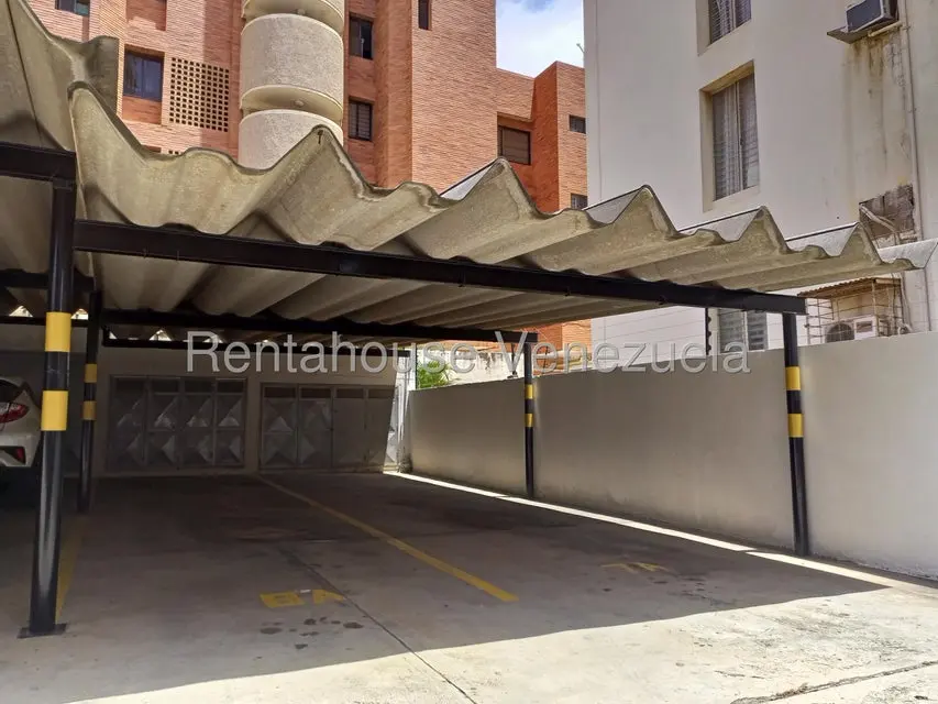 Apartamento (1 Nivel) en Venta en La Lago, Zulia - 49