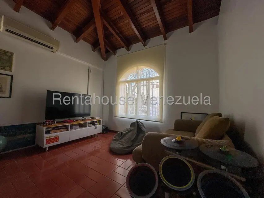 Casa (Duplex) en Venta en Cumbres de Curumo, Distrito Metropolitano - 16