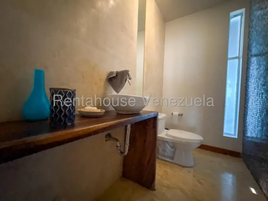 Casa (Duplex) en Venta en Cumbres de Curumo, Distrito Metropolitano - 20