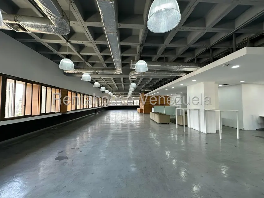 Comercial (Oficina) en Alquiler en Los Palos Grandes, Distrito Metropolitano - 10