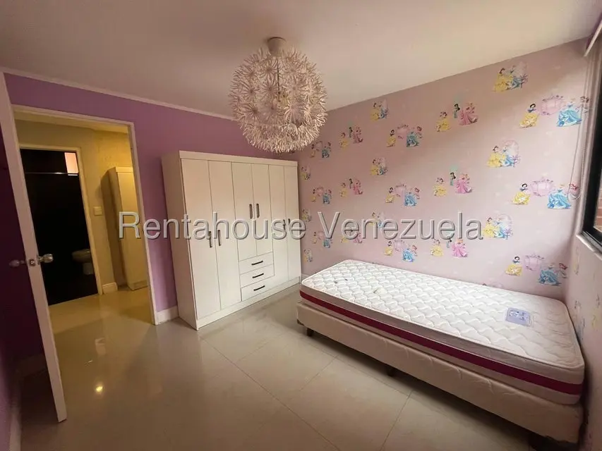 Apartamento (1 Nivel) en Venta en Colinas de La Tahona, Distrito Metropolitano - 17