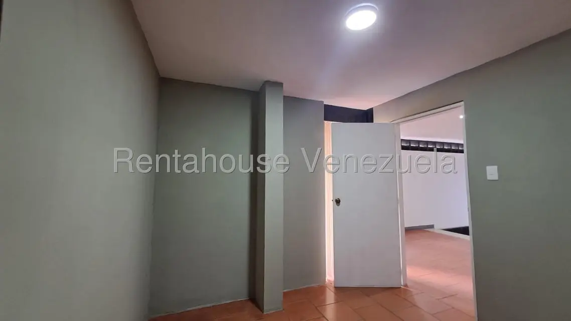Comercial (Local Comercial) en Alquiler en El Cafetal, Distrito Metropolitano - 14